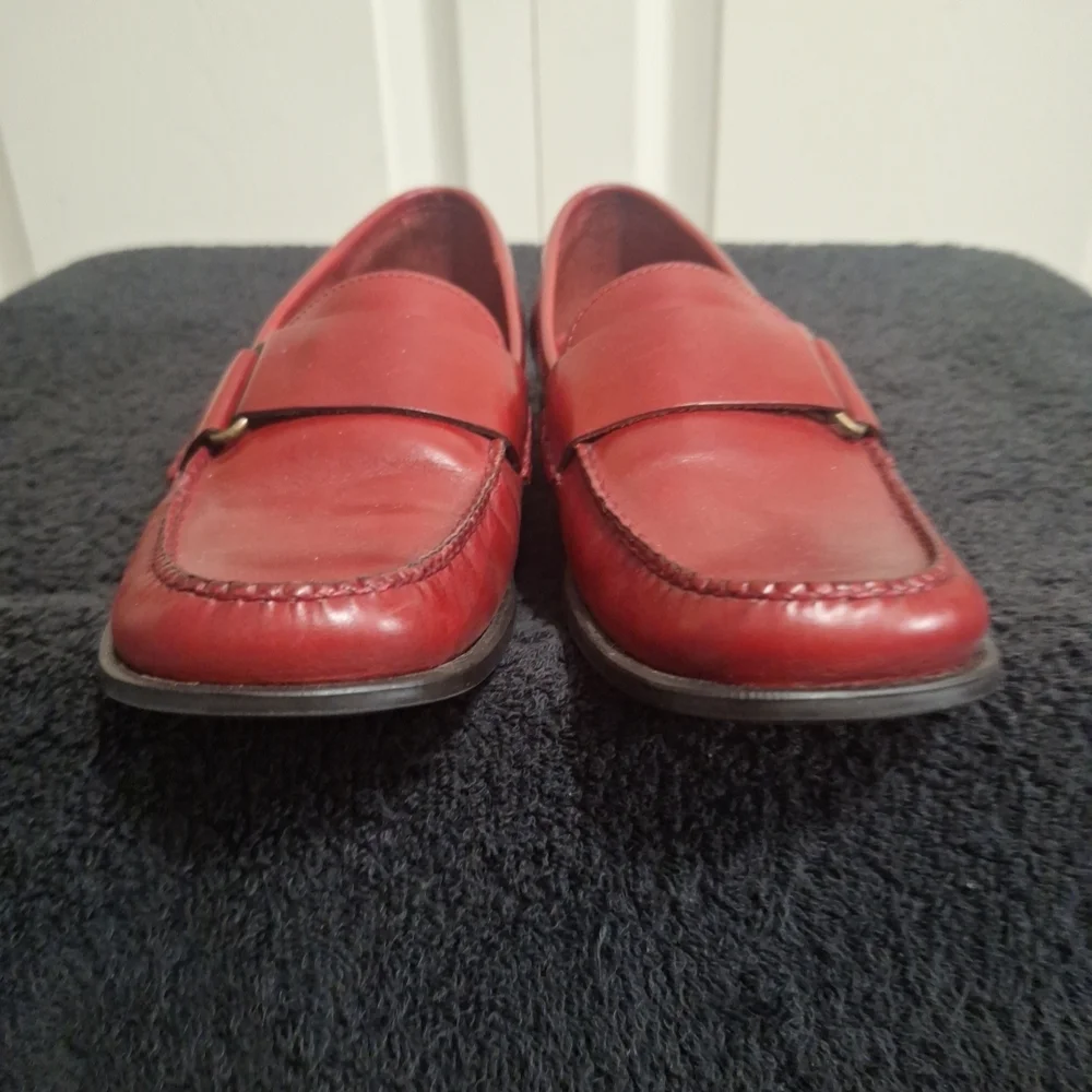 G.H. Bass & Co. "Cecilia" Red Leather Loafers - 8 - Picture 3 of 10